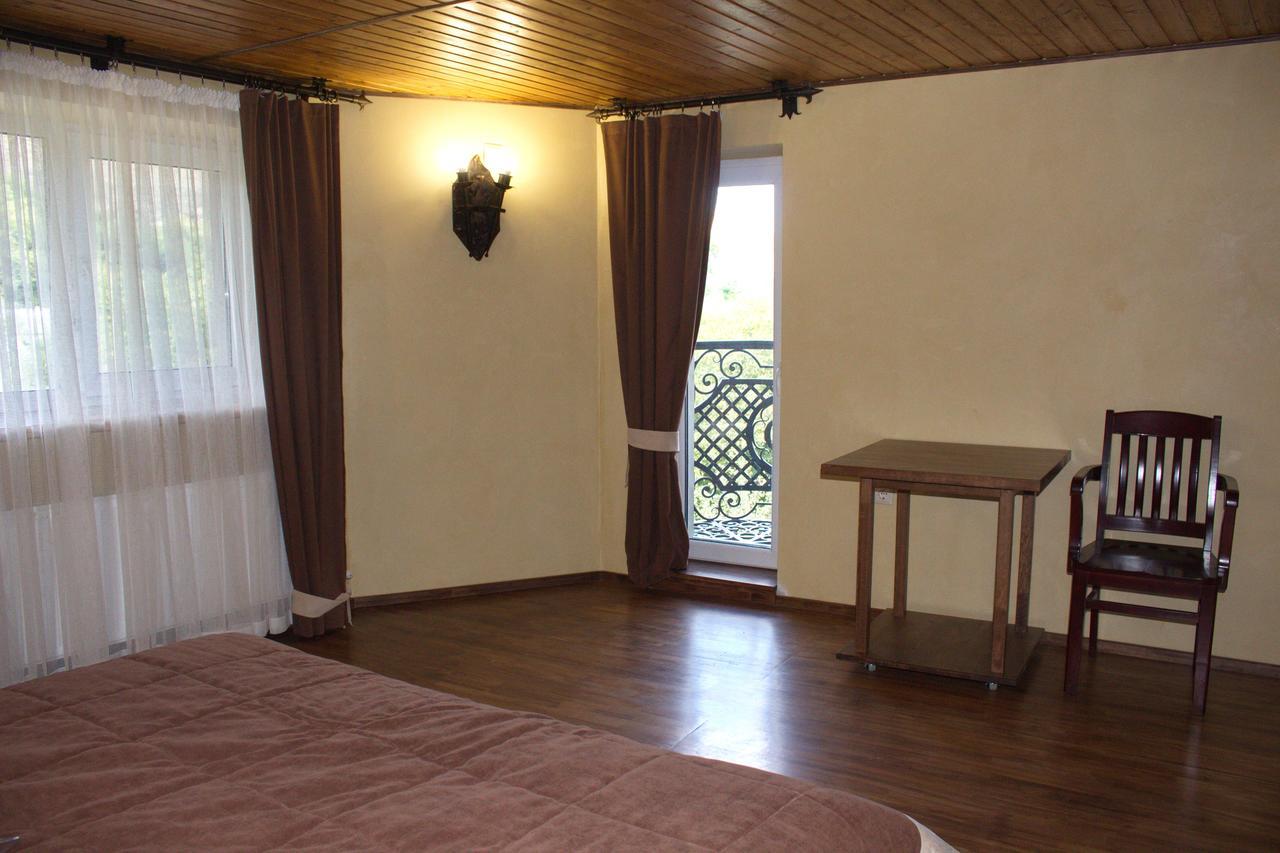 Smotrytska Vezha Hotel Camenița Exterior foto